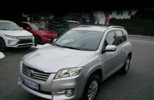 TOYOTA Rav 4 