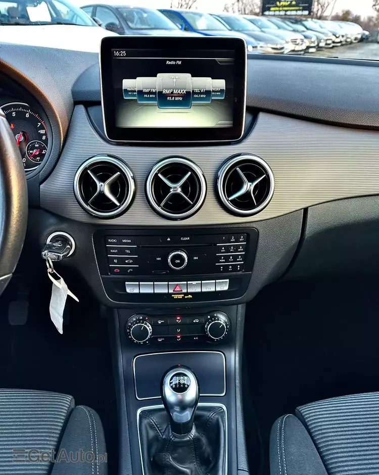 MERCEDES-BENZ Klasa B 180