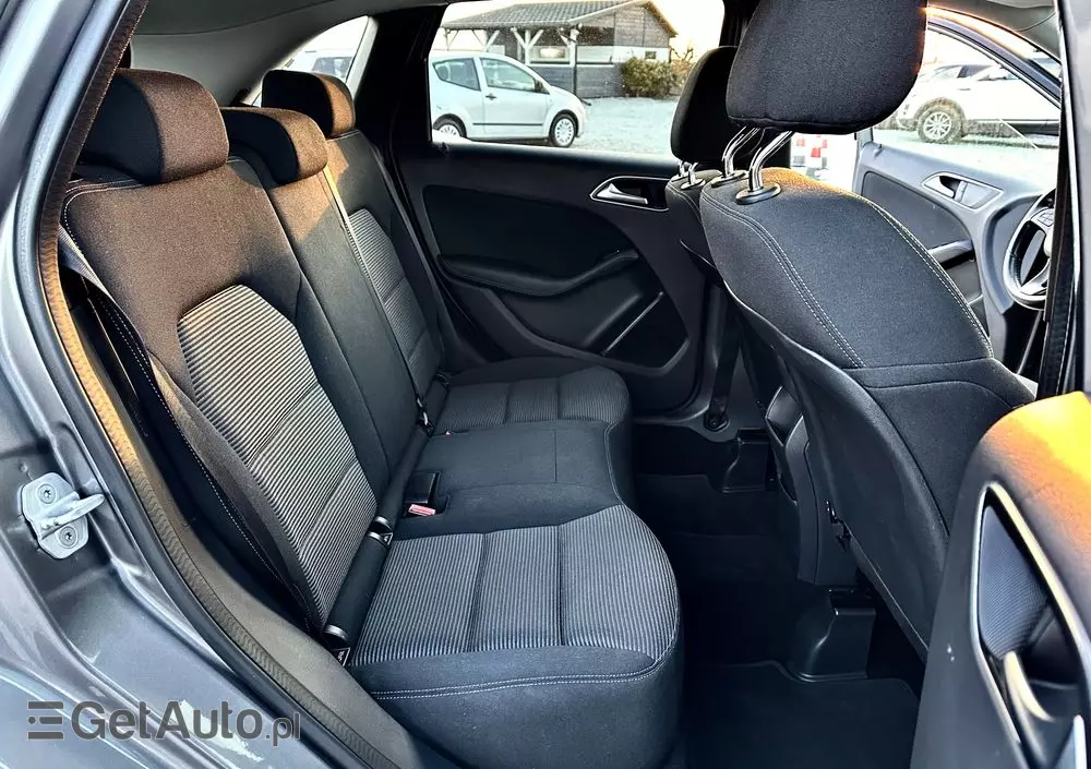 MERCEDES-BENZ Klasa B 180