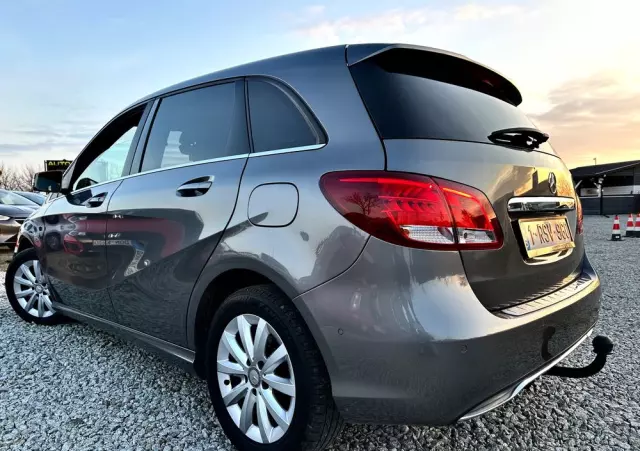 MERCEDES-BENZ Klasa B 180