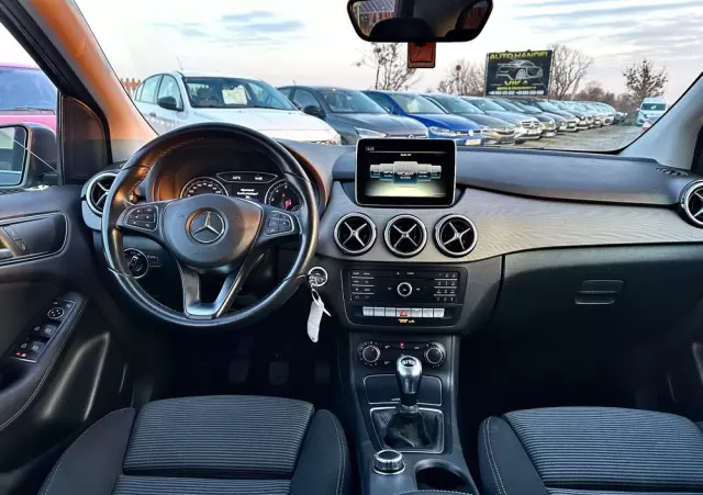 MERCEDES-BENZ Klasa B 180