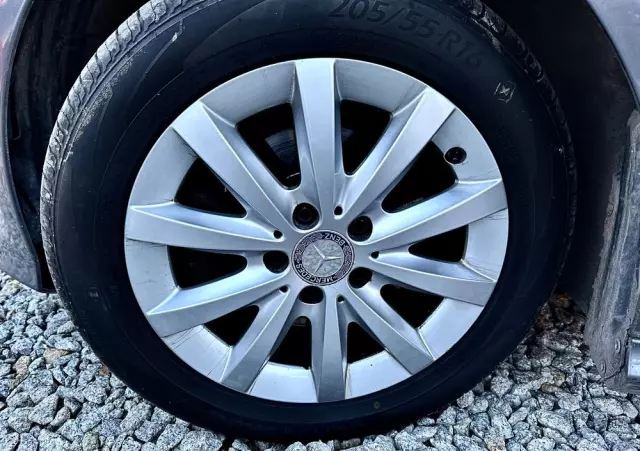 MERCEDES-BENZ Klasa B 180