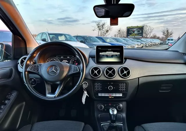 MERCEDES-BENZ Klasa B 180