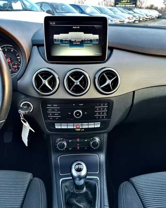 MERCEDES-BENZ Klasa B 180