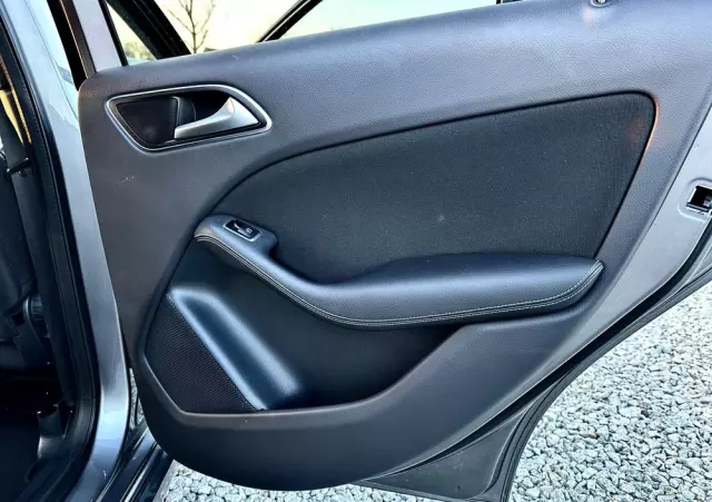 MERCEDES-BENZ Klasa B 180