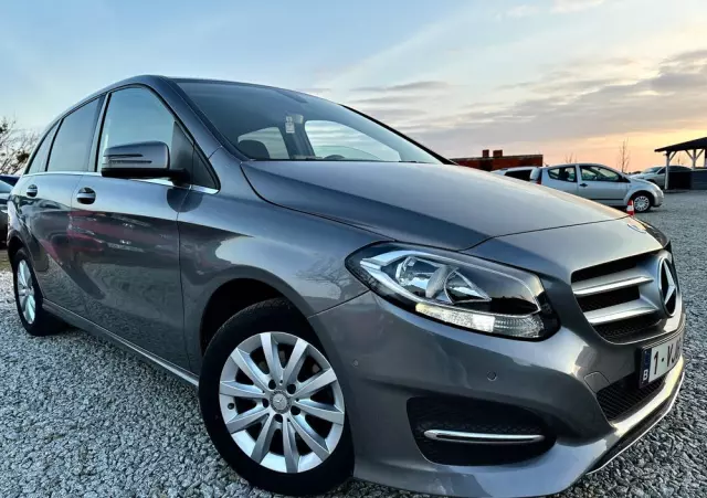 MERCEDES-BENZ Klasa B 180