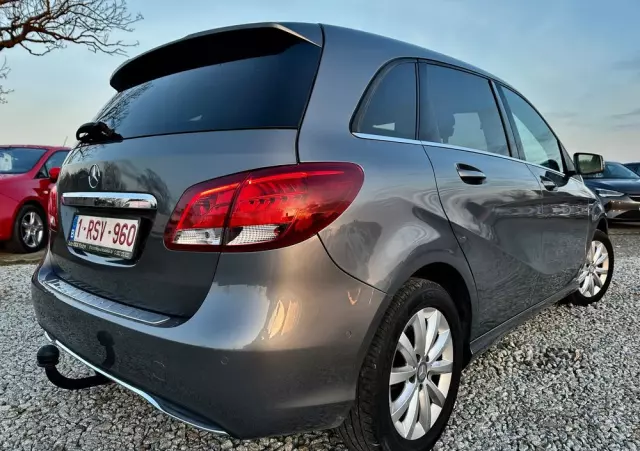 MERCEDES-BENZ Klasa B 180