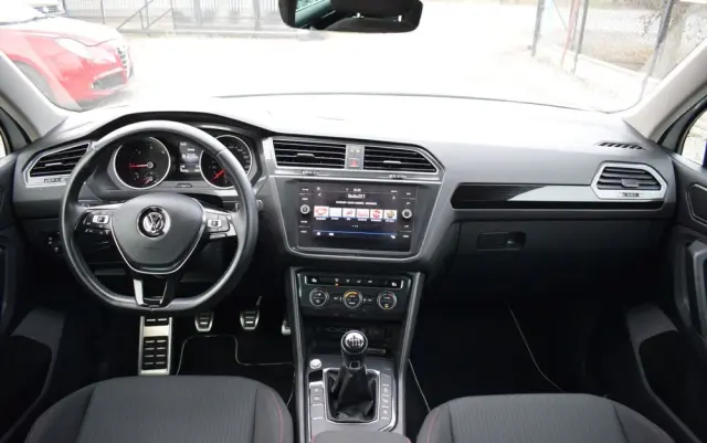 VOLKSWAGEN Tiguan 2.0 TDI SCR Comfortline