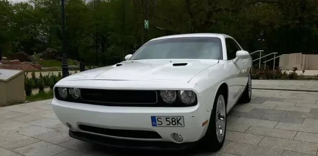 DODGE Challenger 