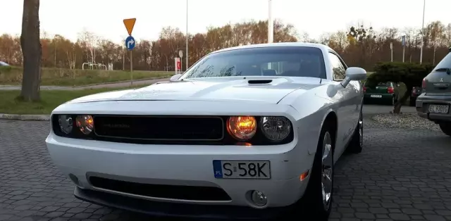 DODGE Challenger 