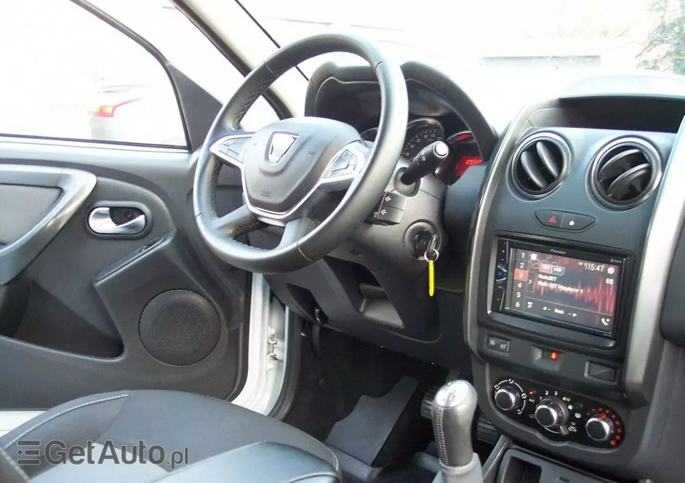 DACIA Duster 1.6 SCe Laureate S&S