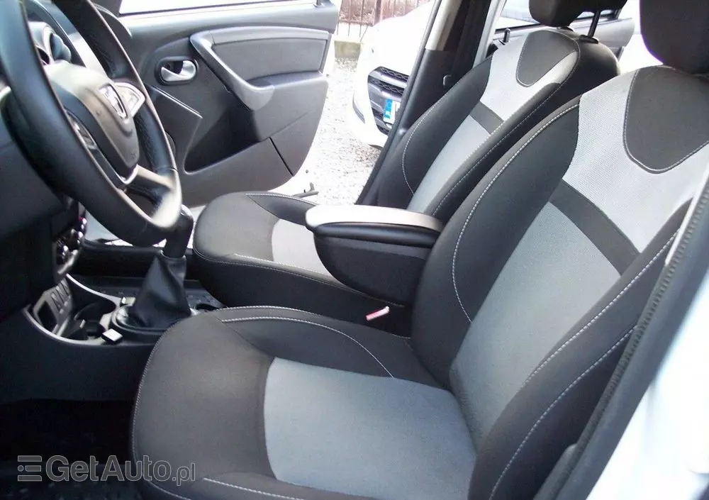 DACIA Duster 1.6 SCe Laureate S&S