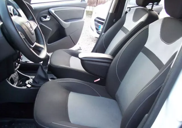 DACIA Duster 1.6 SCe Laureate S&S