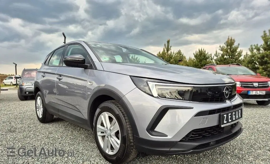 OPEL Grandland 