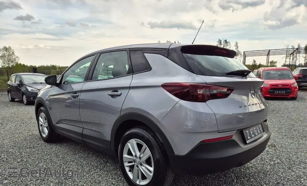 OPEL Grandland 