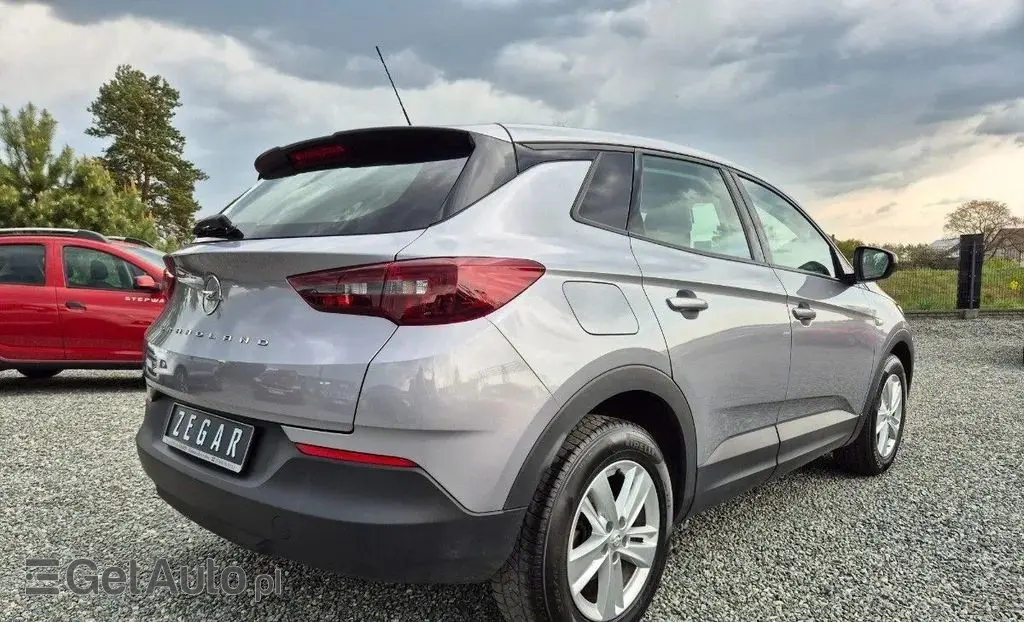 OPEL Grandland 