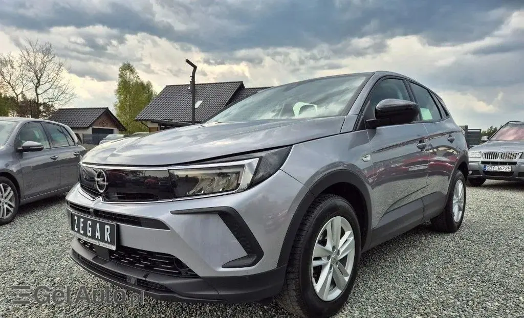OPEL Grandland 