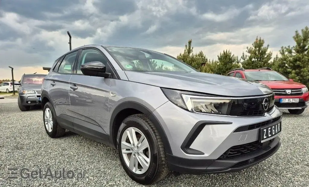 OPEL Grandland 