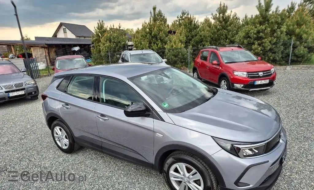 OPEL Grandland 