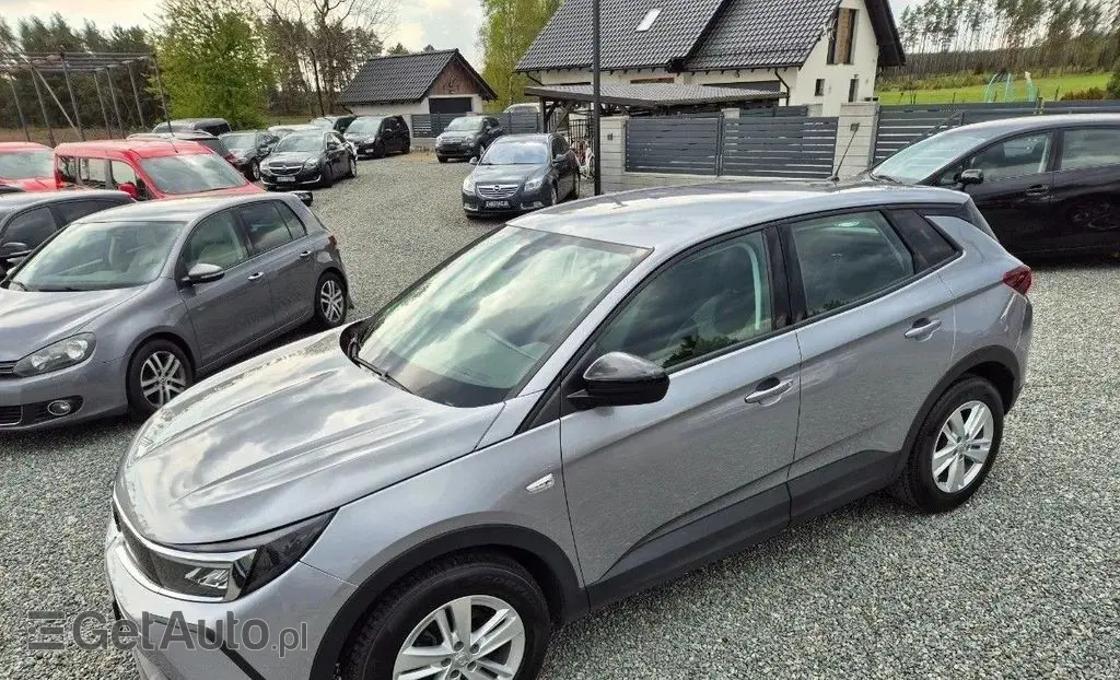 OPEL Grandland 