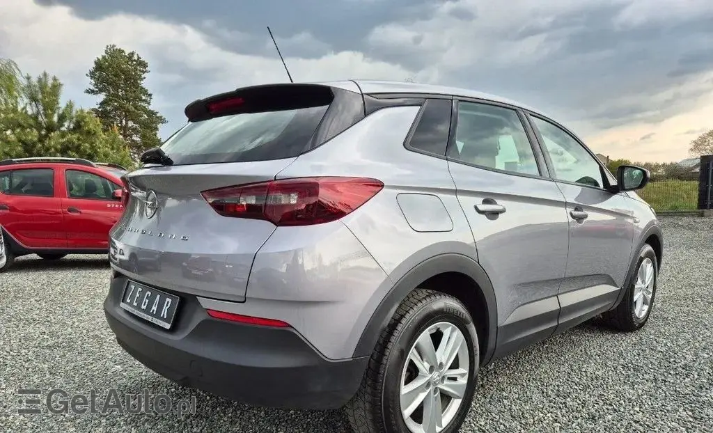 OPEL Grandland 