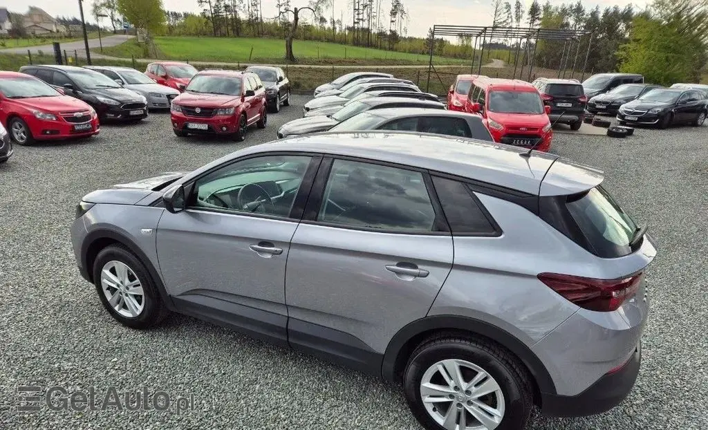 OPEL Grandland 
