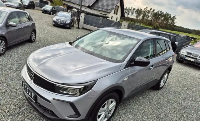 OPEL Grandland 