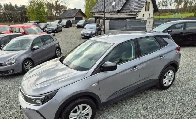 OPEL Grandland 