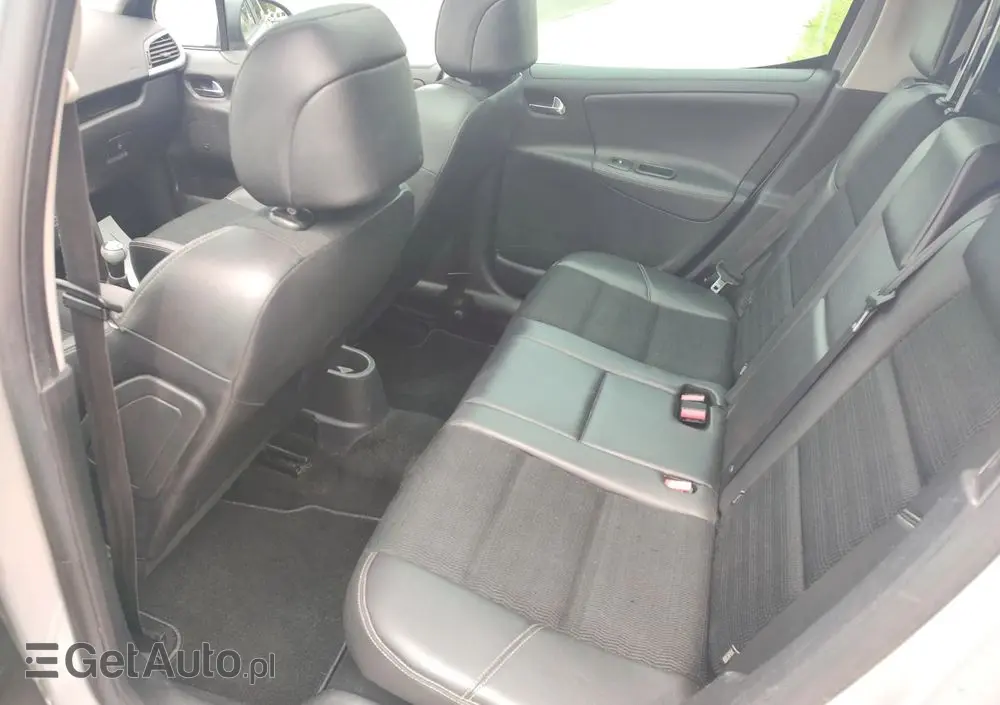 PEUGEOT 207 1.6 VTi Outdoor