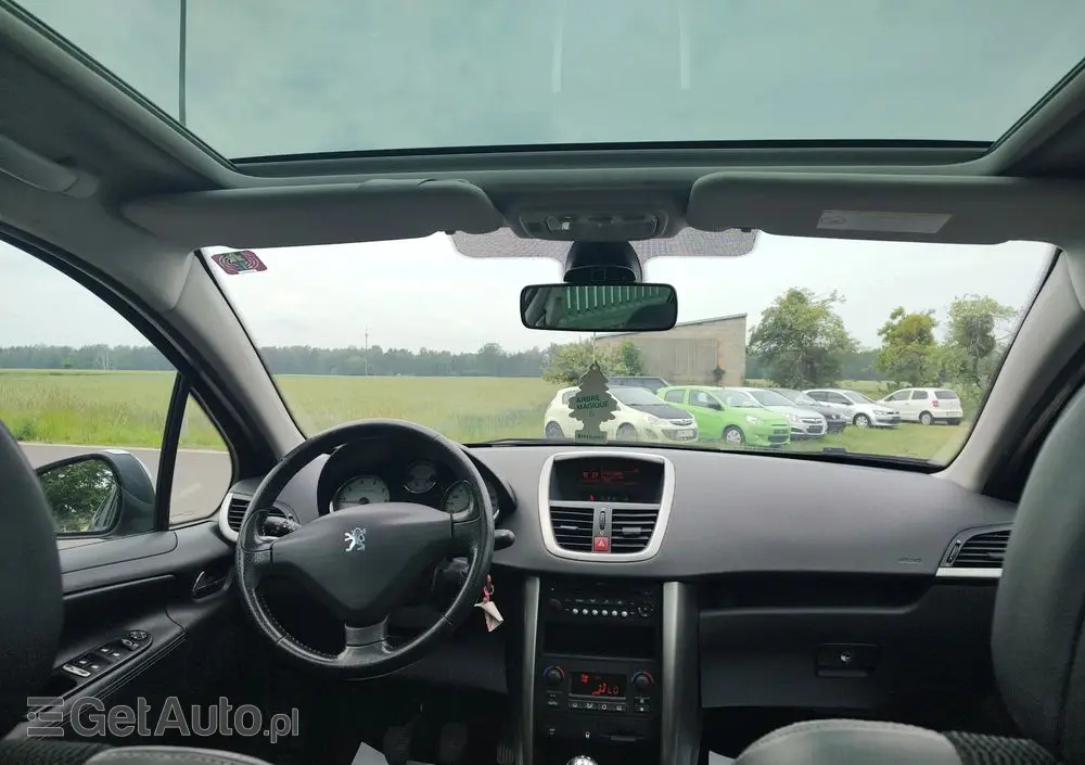 PEUGEOT 207 1.6 VTi Outdoor