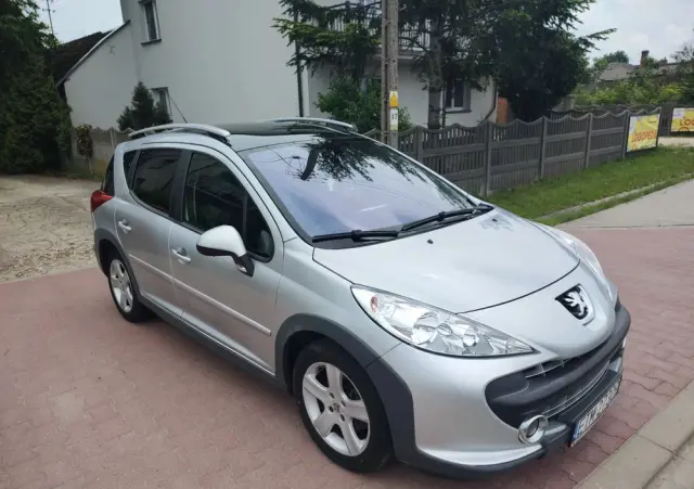 PEUGEOT 207 1.6 VTi Outdoor