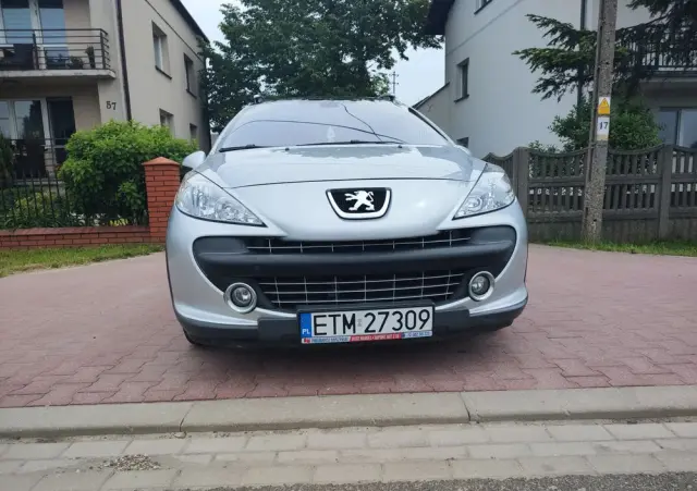 PEUGEOT 207 1.6 VTi Outdoor