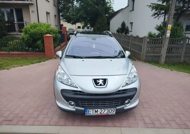 PEUGEOT 207 1.6 VTi Outdoor