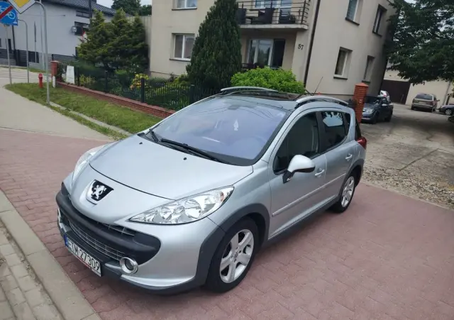 PEUGEOT 207 1.6 VTi Outdoor