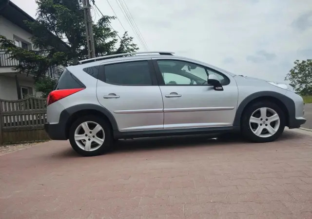 PEUGEOT 207 1.6 VTi Outdoor