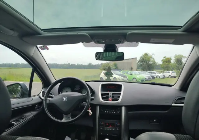 PEUGEOT 207 1.6 VTi Outdoor