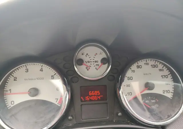 PEUGEOT 207 1.6 VTi Outdoor