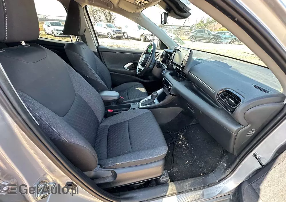 TOYOTA Yaris Hybrid 1.5 VVT-i Elegant