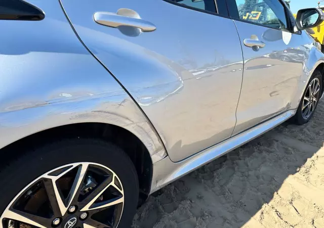 TOYOTA Yaris Hybrid 1.5 VVT-i Elegant