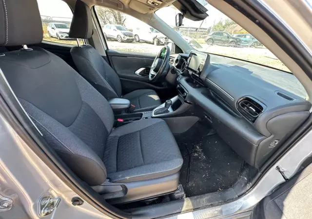 TOYOTA Yaris Hybrid 1.5 VVT-i Elegant