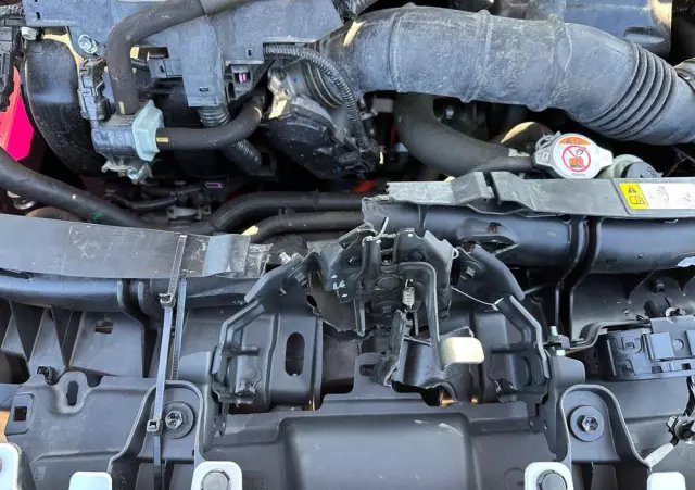 TOYOTA Yaris Hybrid 1.5 VVT-i Elegant