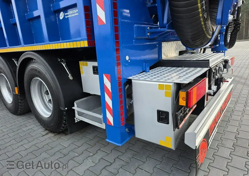 RENAULT MTS DINO 3 odkurzacz koparka ssąca substancje sypkie 