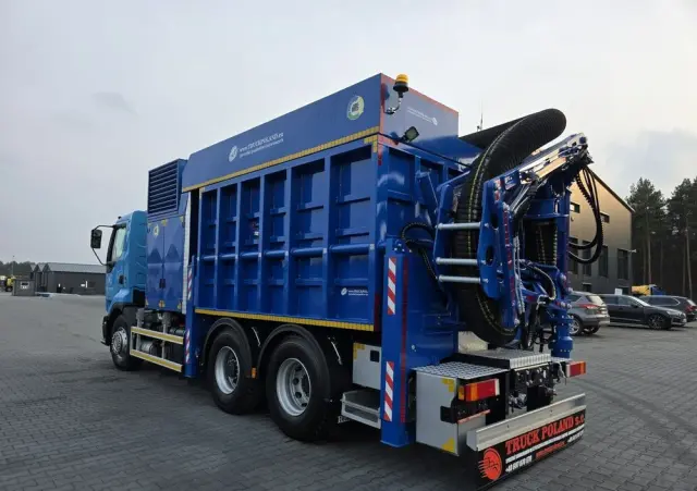 RENAULT MTS DINO 3 odkurzacz koparka ssąca substancje sypkie 