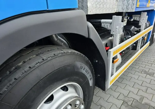 RENAULT MTS DINO 3 odkurzacz koparka ssąca substancje sypkie 