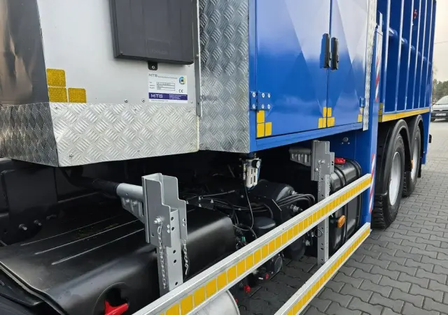 RENAULT MTS DINO 3 odkurzacz koparka ssąca substancje sypkie 