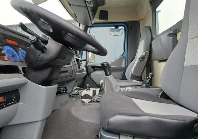 RENAULT MTS DINO 3 odkurzacz koparka ssąca substancje sypkie 