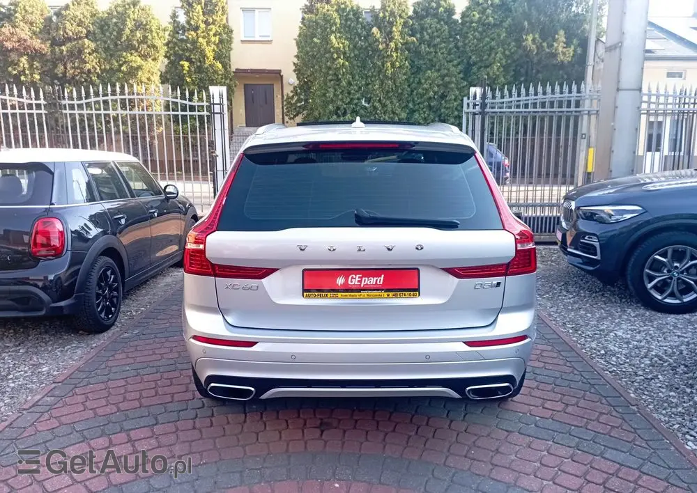 VOLVO XC 60 D5 AWD R-Design
