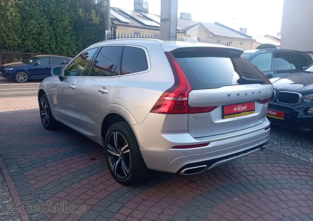 VOLVO XC 60 D5 AWD R-Design