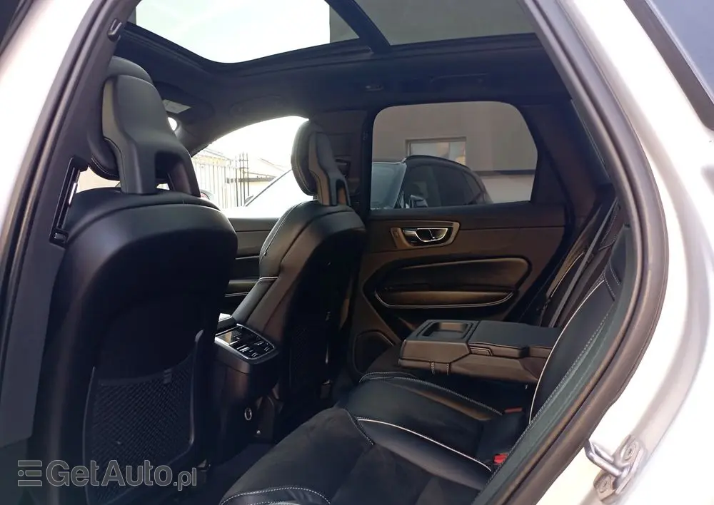 VOLVO XC 60 D5 AWD R-Design