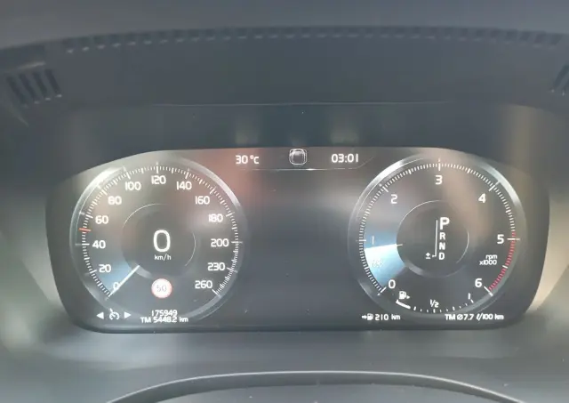 VOLVO XC 60 D5 AWD R-Design